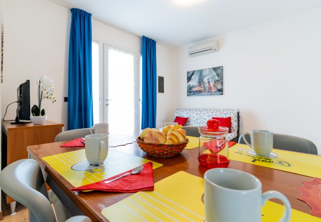 Ferienwohnung in Caorle - Wohnung auf 1 Etg mit Balkon und 2 Schlafzimmer Ferienwohnung in Caorle - Wohnung auf 1 Etg mit Balkon und 2 Schlafzimmer
