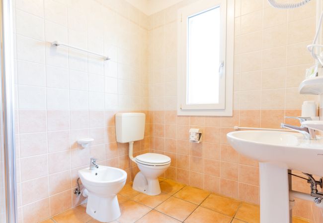 Ferienwohnung in Caorle - Wohnung auf 1 Etg mit Balkon und 2 Schlafzimmer Ferienwohnung in Caorle - Wohnung auf 1 Etg mit Balkon und 2 Schlafzimmer