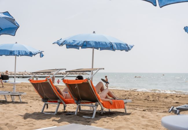 Ferienwohnung in Caorle - Wohnung auf 1 Etg mit Balkon und 2 Schlafzimmer Ferienwohnung in Caorle - Wohnung auf 1 Etg mit Balkon und 2 Schlafzimmer